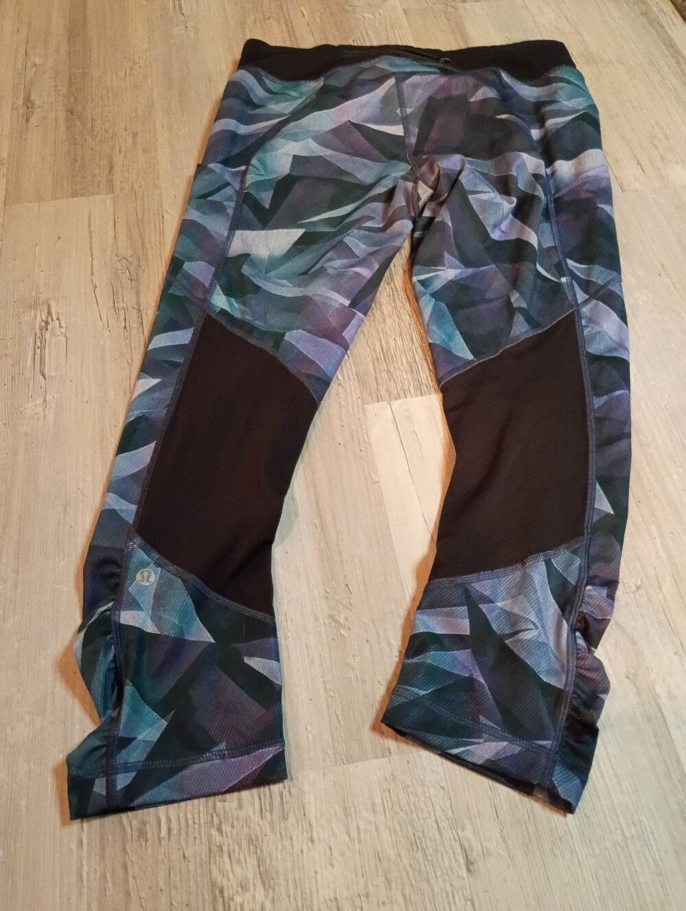 Lululemon - Picture 4 of 4